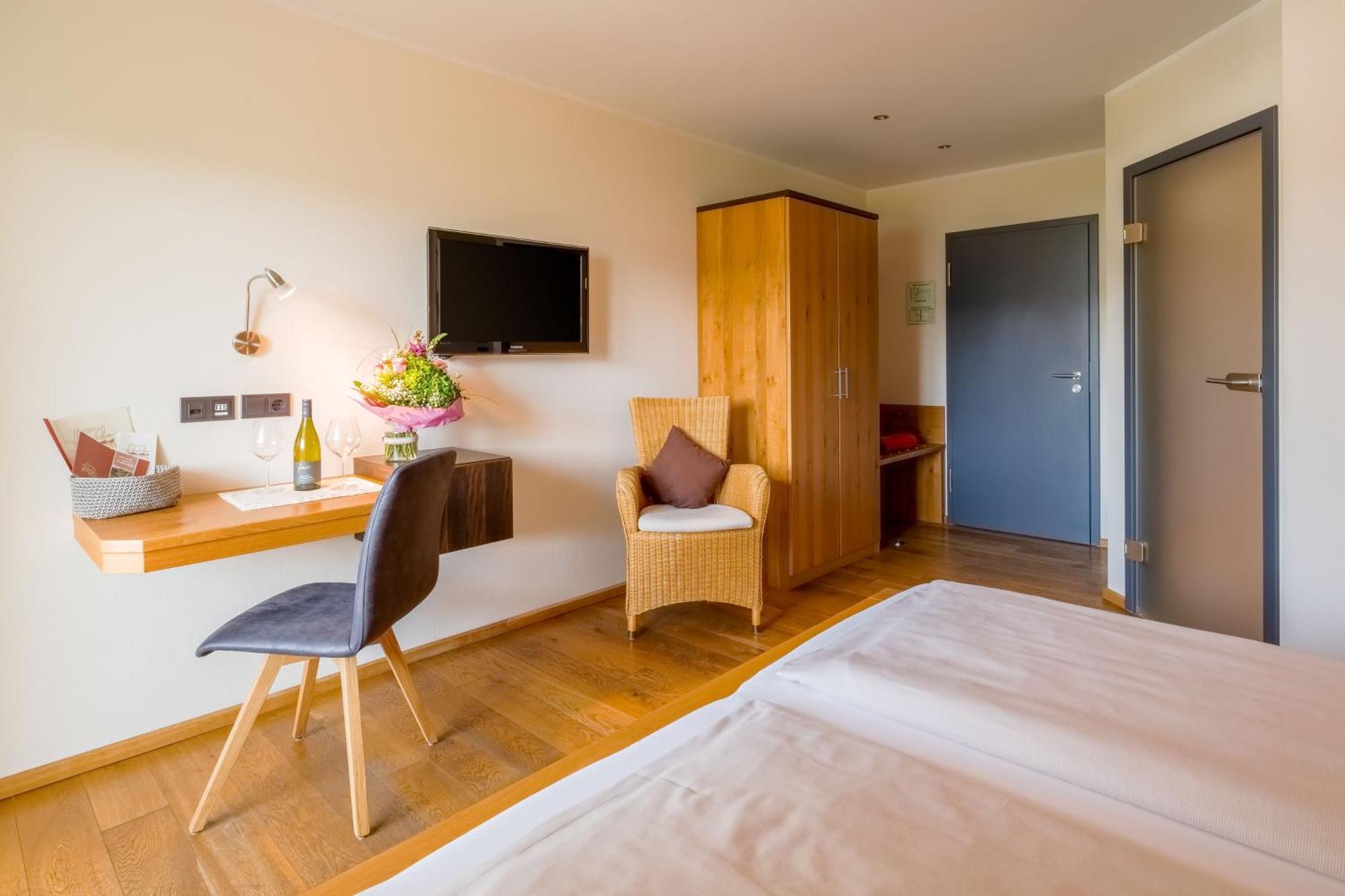 Main-Vinotel Weingut Helmstetter Buergstadt Esterno foto